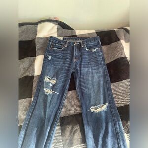 Blue ripped straight leg, Aeropostale jeans!🤍